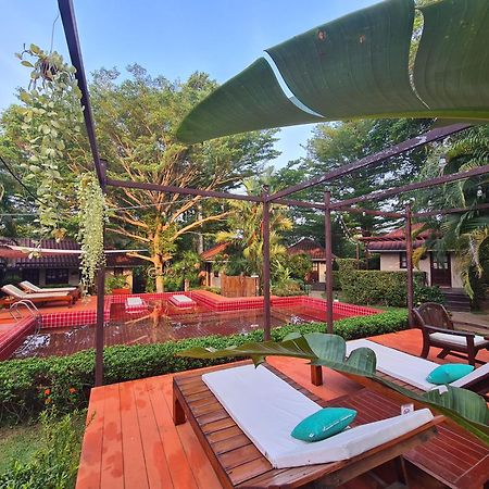 Red Moon Hideaway Hotel Ко Чанг Екстериор снимка