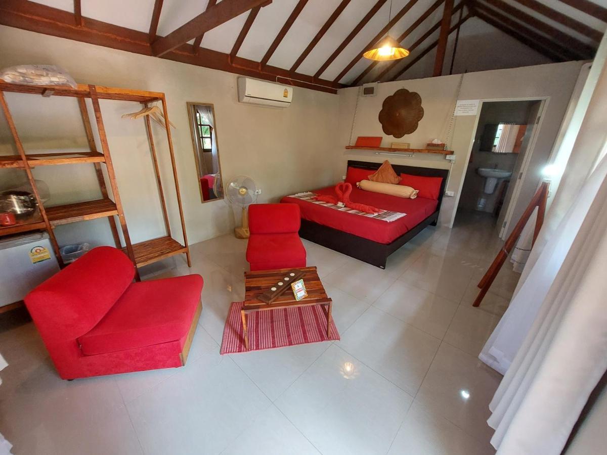 Red Moon Hideaway Hotel Ко Чанг Екстериор снимка