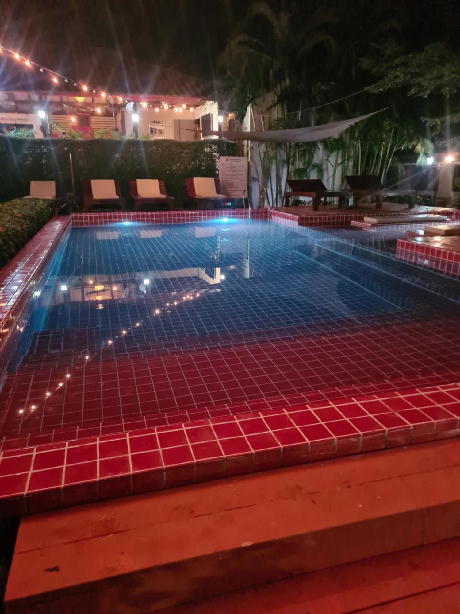 Red Moon Hideaway Hotel Ко Чанг Екстериор снимка