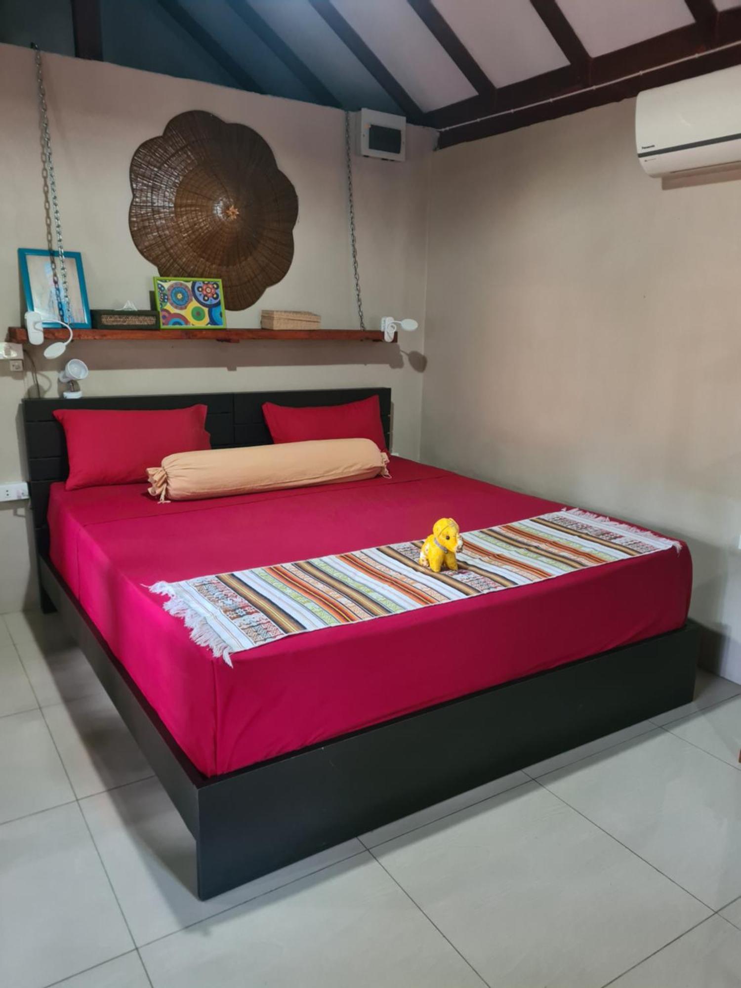 Red Moon Hideaway Hotel Ко Чанг Екстериор снимка