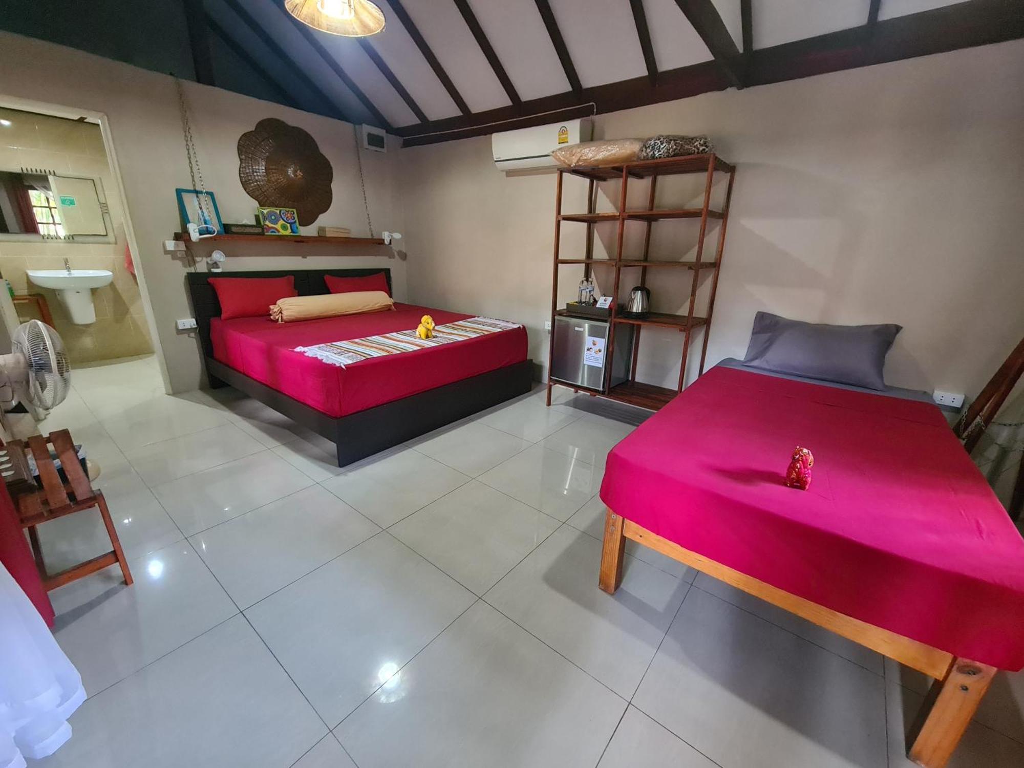 Red Moon Hideaway Hotel Ко Чанг Екстериор снимка