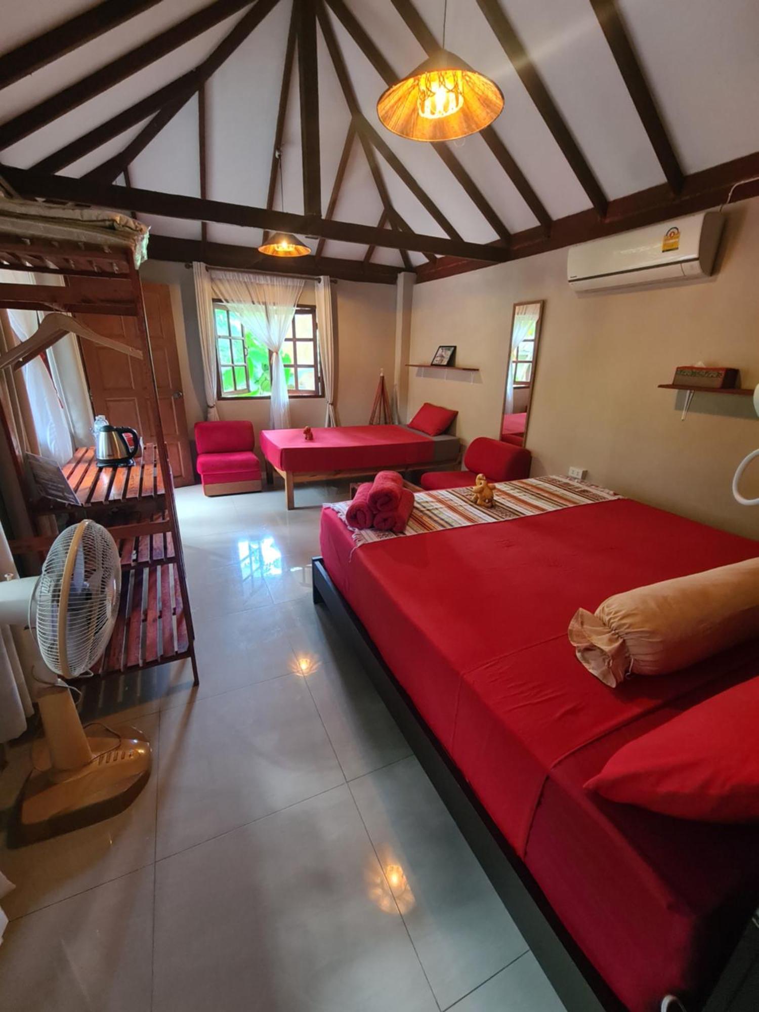 Red Moon Hideaway Hotel Ко Чанг Екстериор снимка
